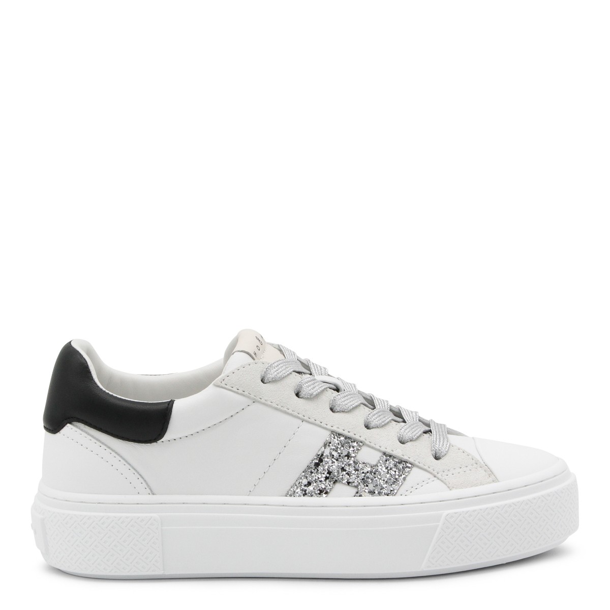WHITE AND BLACK LEATHER SNEAKERS
