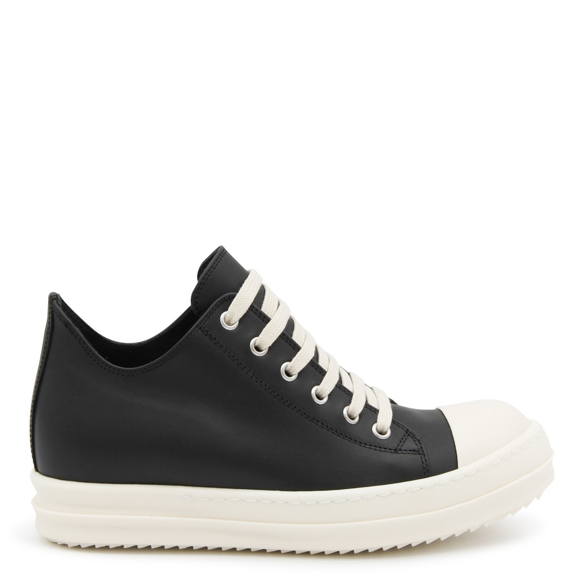 BLACK AND WHITE LEATHER SNEAKERS
