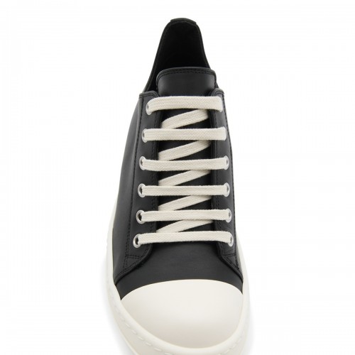 BLACK AND WHITE LEATHER SNEAKERS