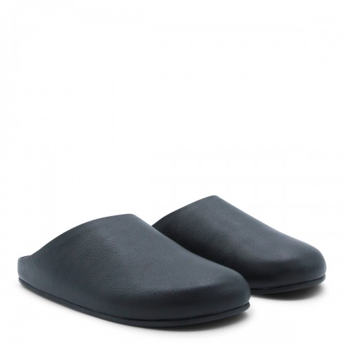 BLACK LEATHER FLATS 2