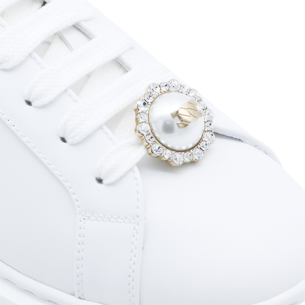 WHITE LEATHER NEXUS SNEAKERS