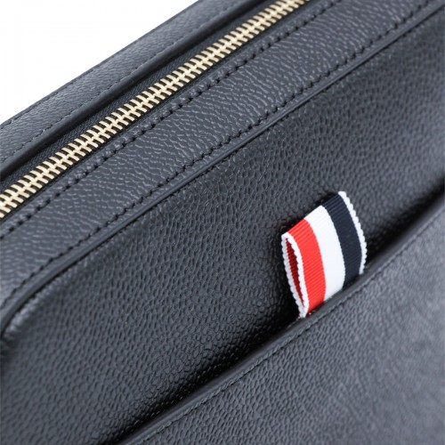 BLACK LEATHER POUCH