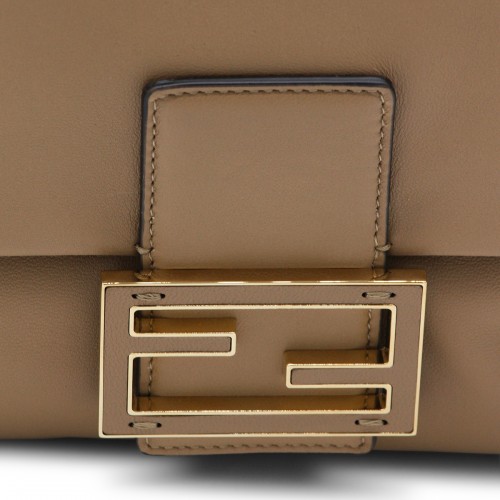 BEIGE LEATHER MAMMA BAGUETTE TOP HANDLE BAG
