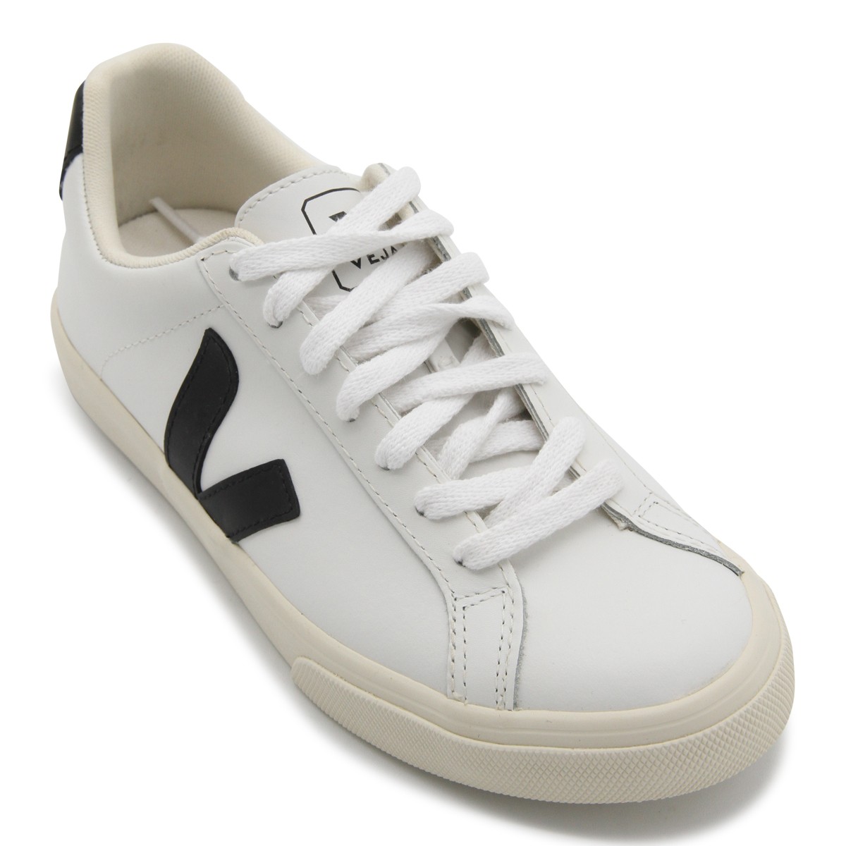 WHITE AND BLACK LEATHER SNEAKERS