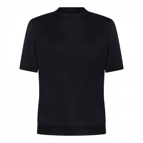 BLACK T-SHIRT