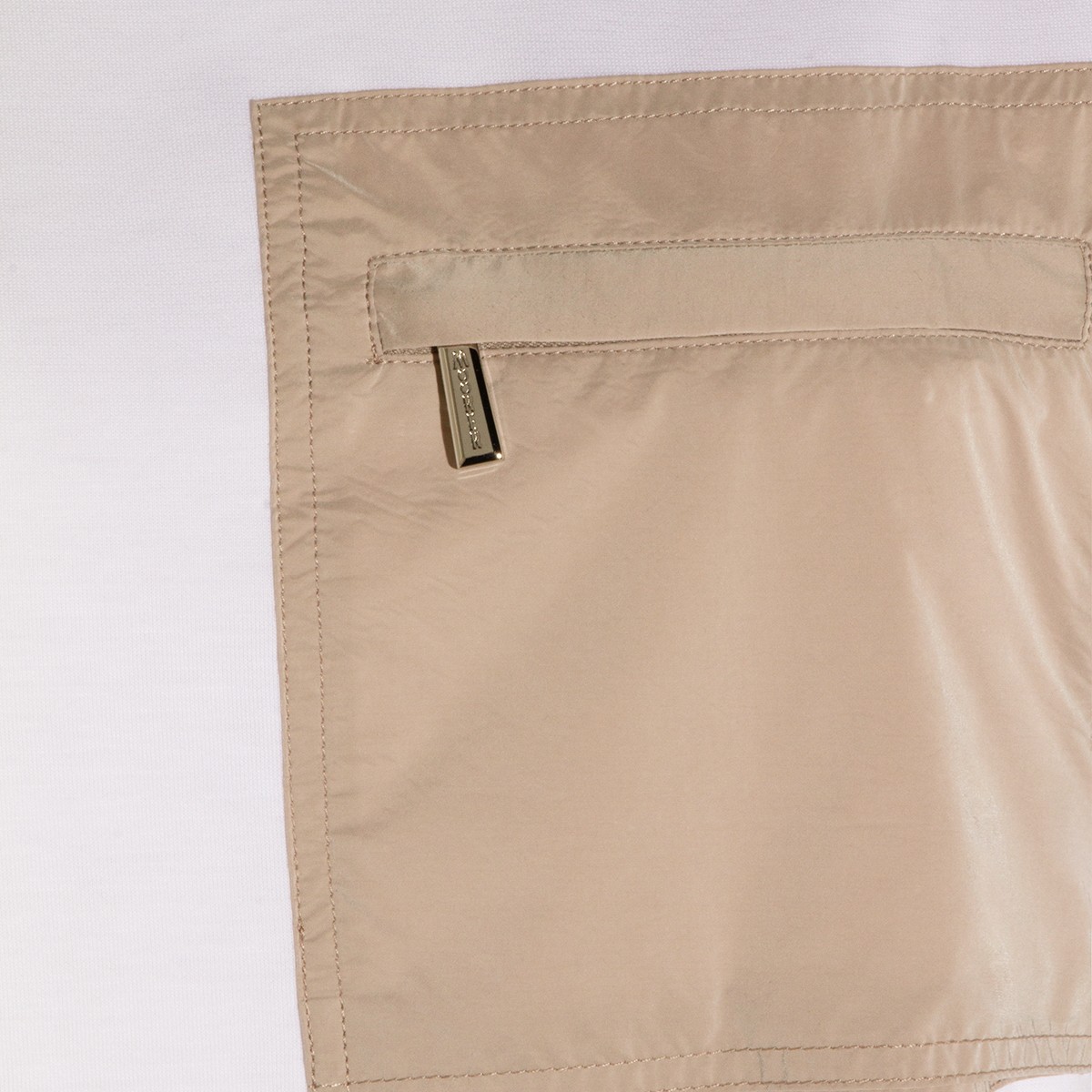 WHITE AND BEIGE COTTON T-SHIRT