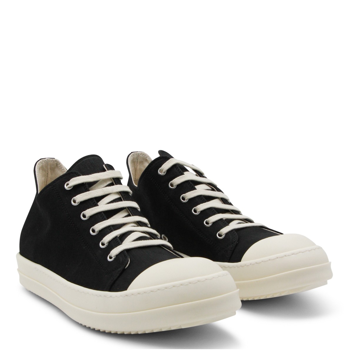 BLACK AND WHITE LEATHER LOW SNEAKERS