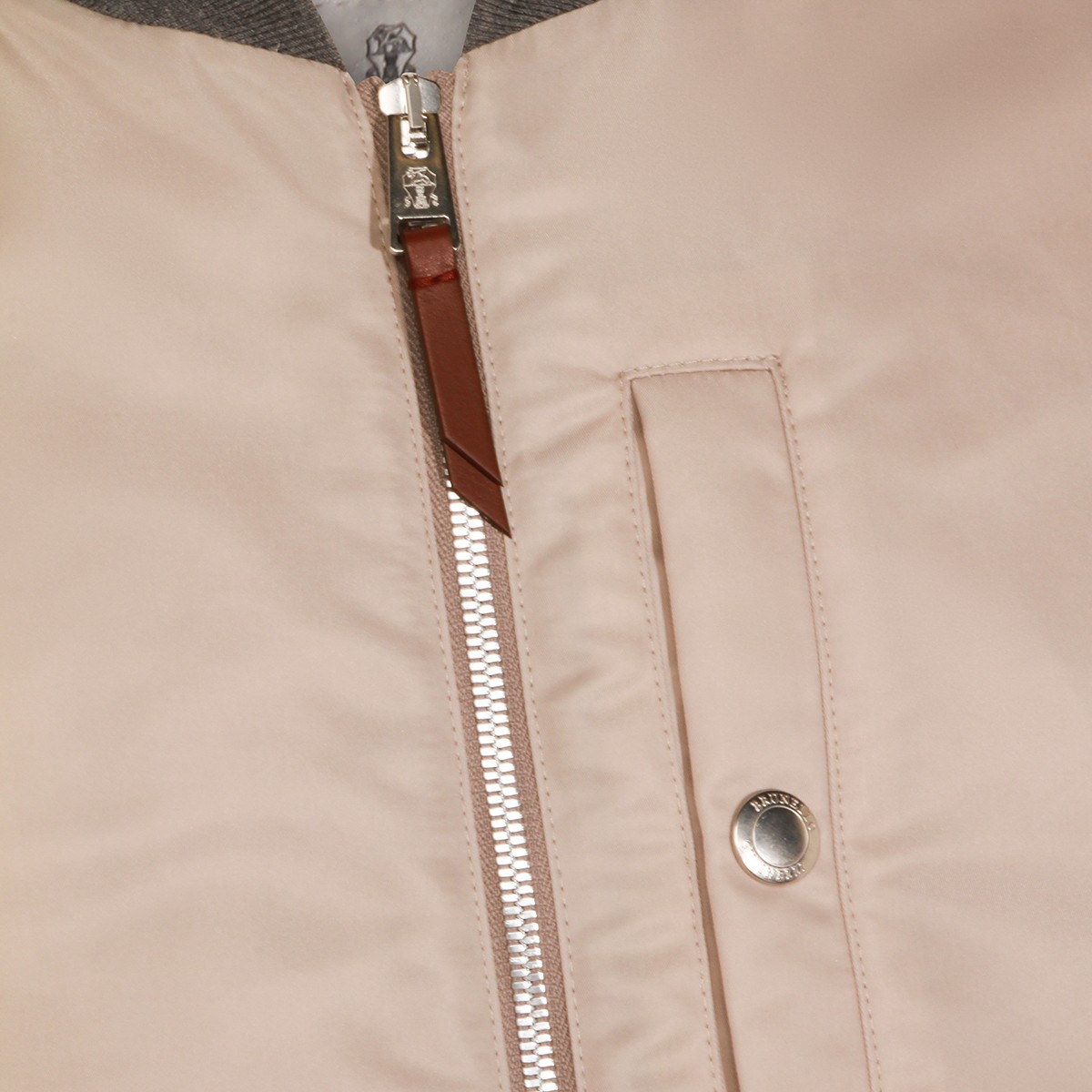 BEIGE VEST DOWN JACKET