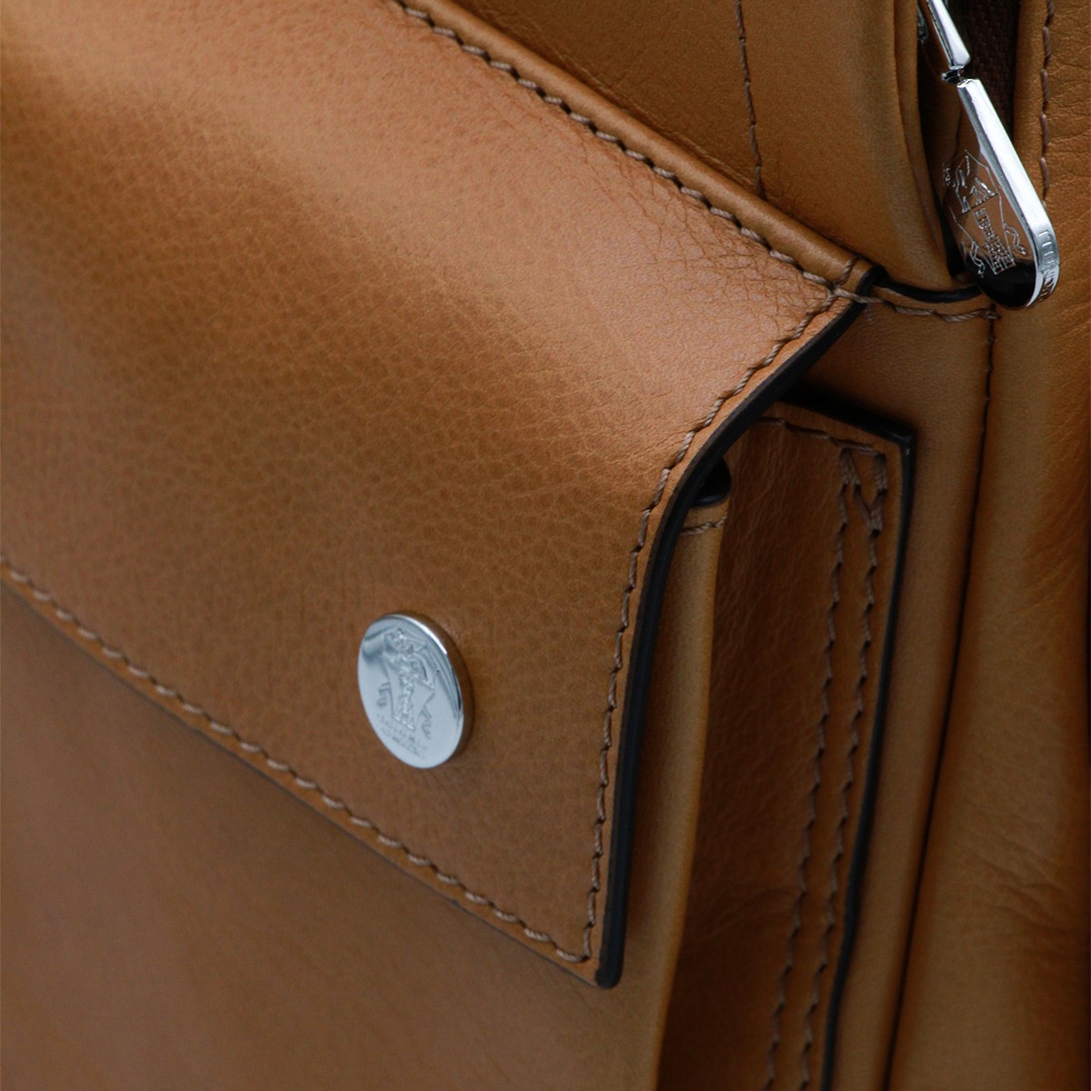 BROWN LEATHER BACKPACK