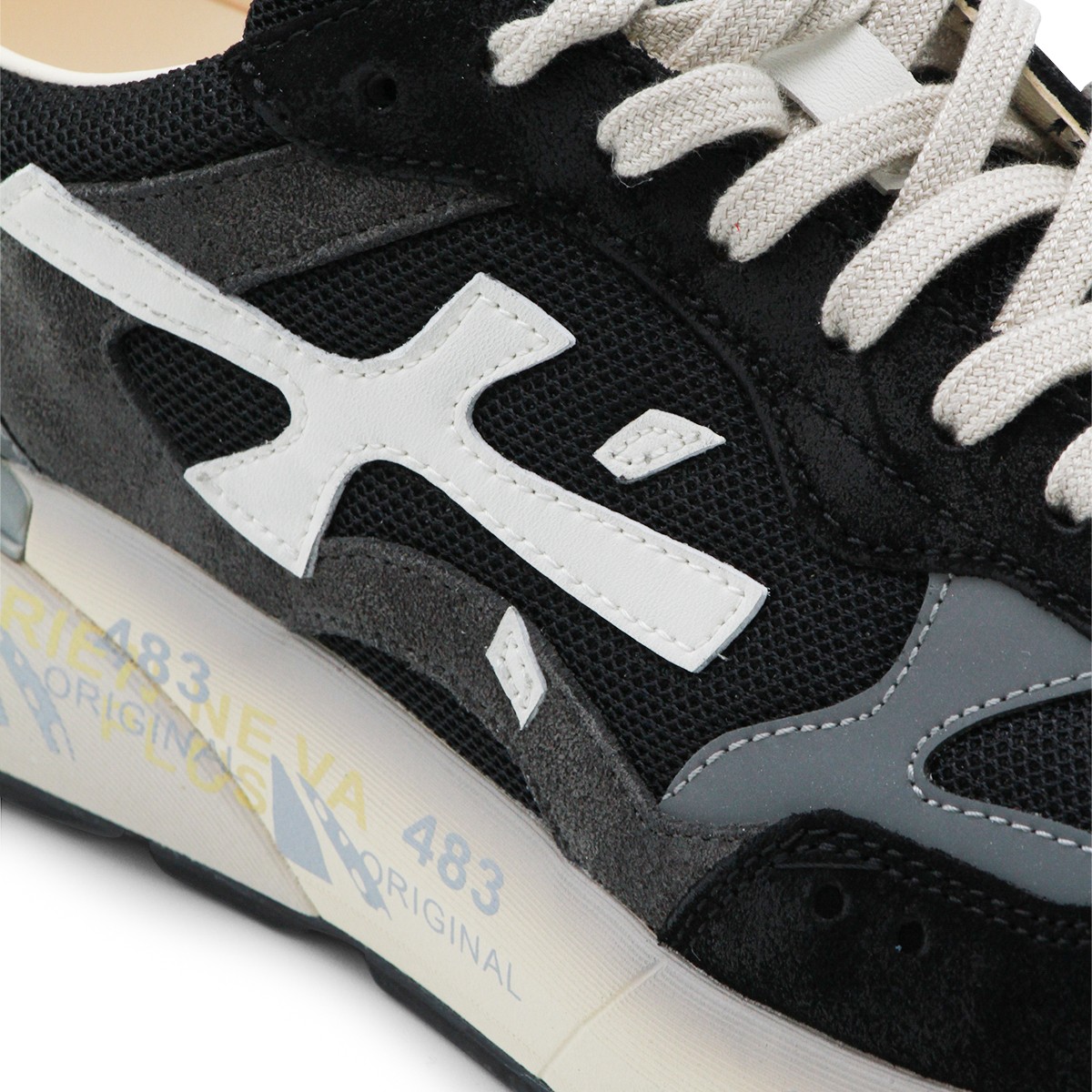 BLACK LEATHER MICK SNEAKERS