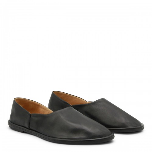 BLACK LEATHER FLATS