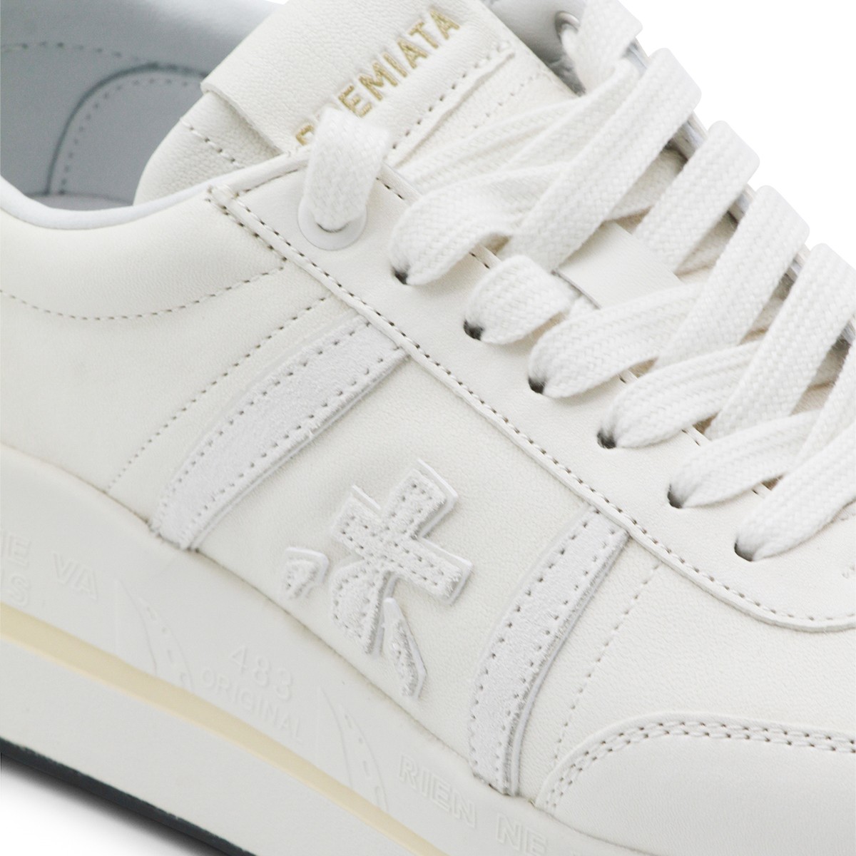 WHITE LEATHER BETHCOIN SNEAKERS