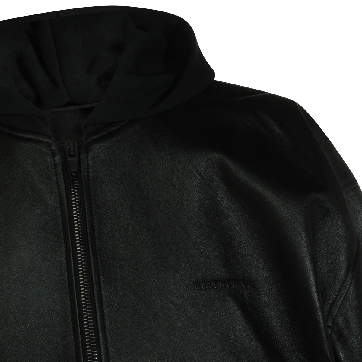 BLACK LEATHER JACKET