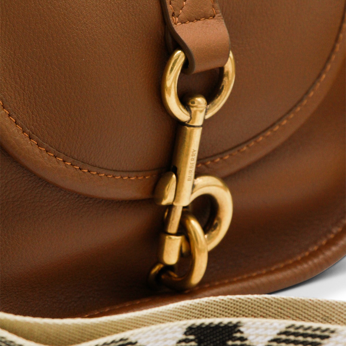 BROWN LEATHER SHOULDER BAG