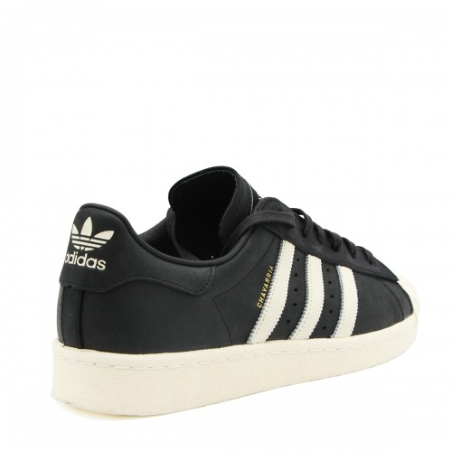 BLACK AND WHITE LEATHER SUPERSTAR SNEAKERS
