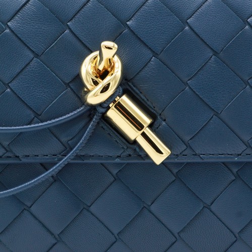 BLUE LEATHER ANDIAMO BAG