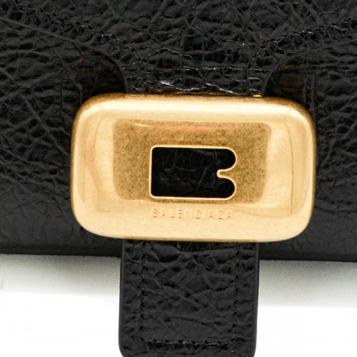 BLACK LEATHER CLICK MEDIUM SHOULDER BAG