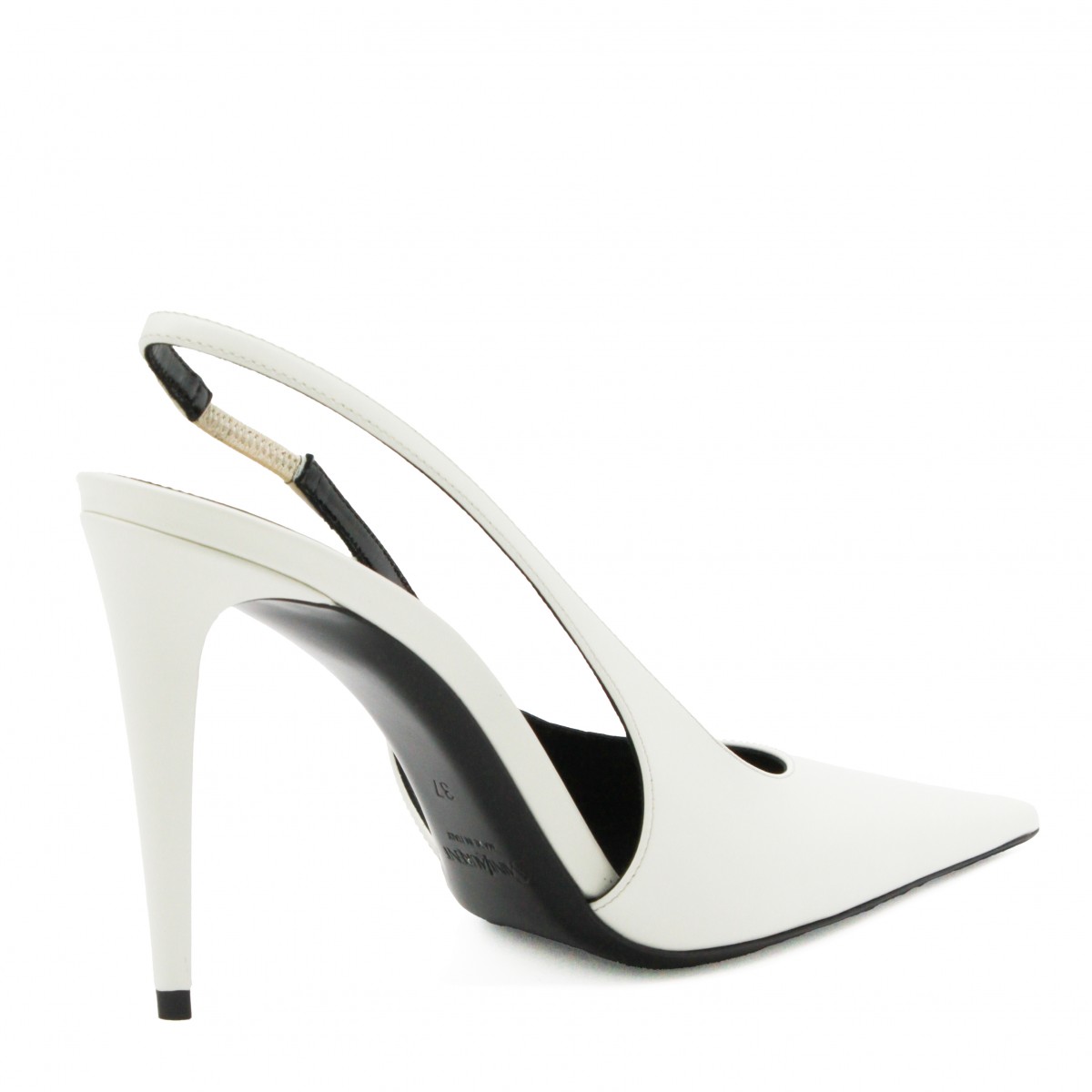 WHITE LEATHER PUMPS