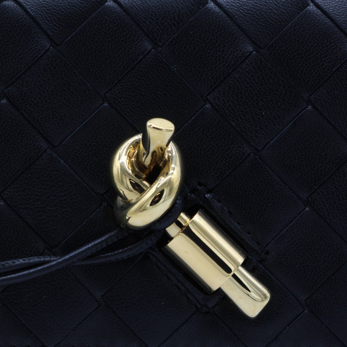 BLACK LEATHER ANDIAMO MINI BAG