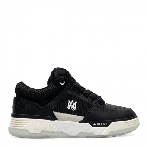 BLACK SNEAKERS