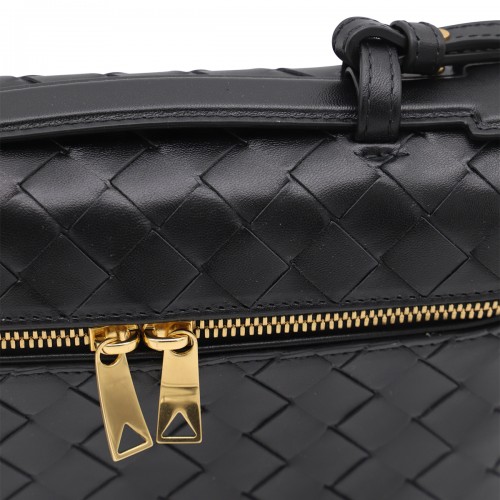 BLACK LEATHER TOP HANDLE BAG