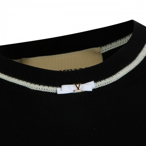 BLACK WOOL KNITWEAR