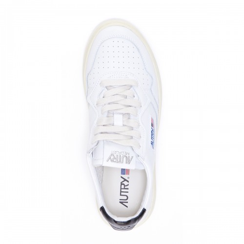 WHITE LEATHER SNEAKERS