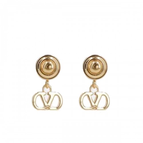 GOLD METAL EARRINGS
