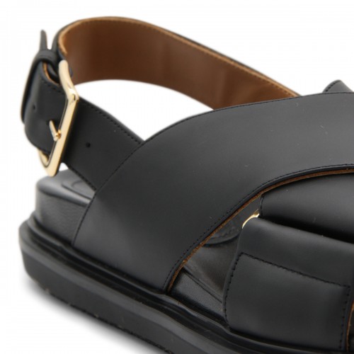 BLACK LEATHER FUSSBETT SANDALS