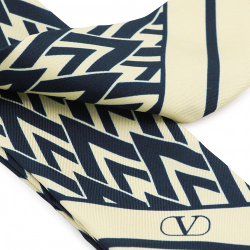 IVORY AND NAVY SILK SCARF 2