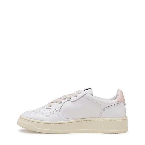 WHITE AND LIGHT PINK... 2