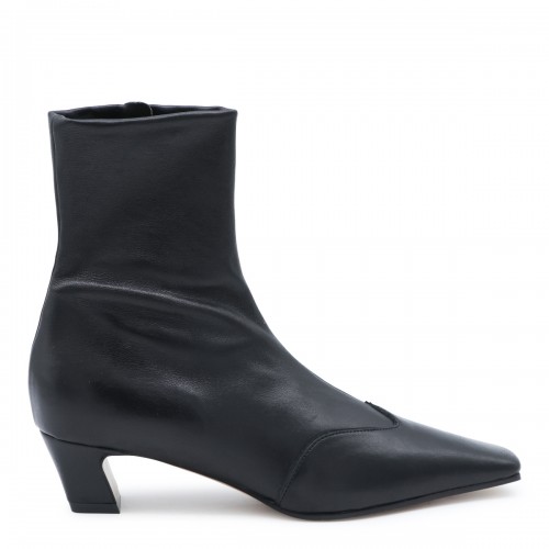 BLACK LEATHER NEVADA ANKLE BOOTS