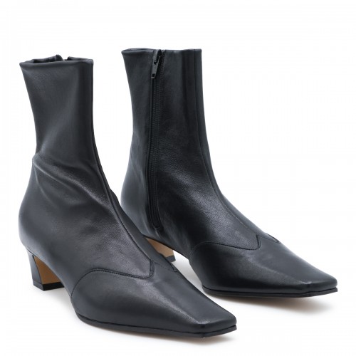 BLACK LEATHER NEVADA ANKLE BOOTS