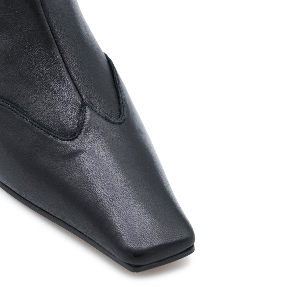 BLACK LEATHER NEVADA ANKLE BOOTS