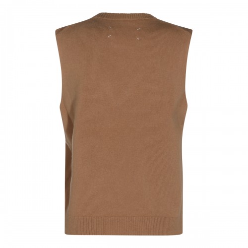CAMEL VIRGIN WOOL VEST SWEATER