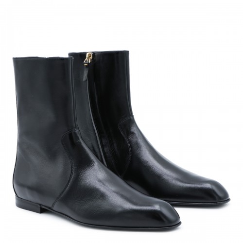 BLACK LEATHER BOOTS 2