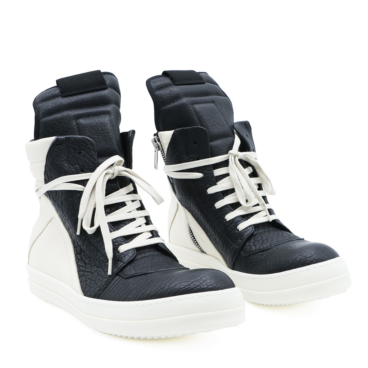 BLACK AND WHITE LEATHER GEOBASKET...
