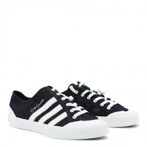 BLACK AND WHITE NISI SNEAKERS