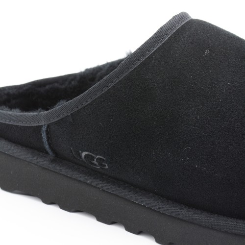 BLACK CLASSIC SLIP ON FLATS