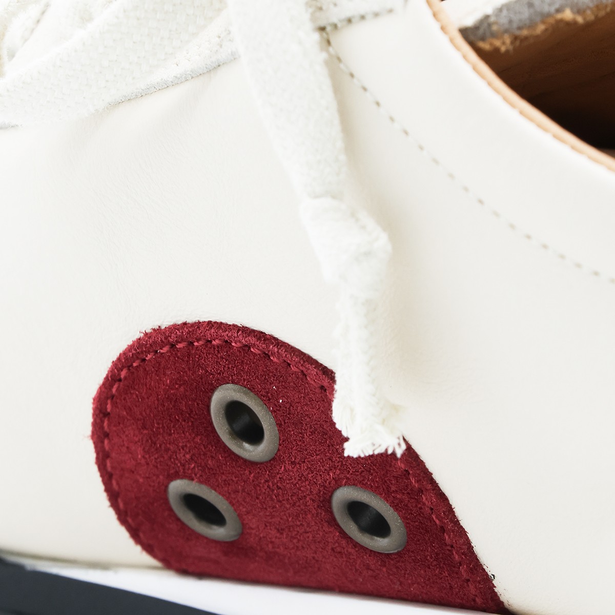 OFF WHITE LEATHER SNEAKERS