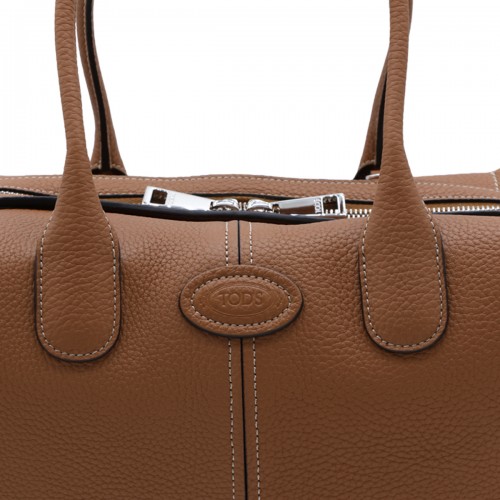 BROWN LEATHER TOP HANDLE BAG