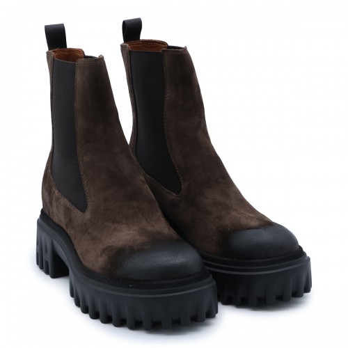 BROWN LEATHER BOOTS 2