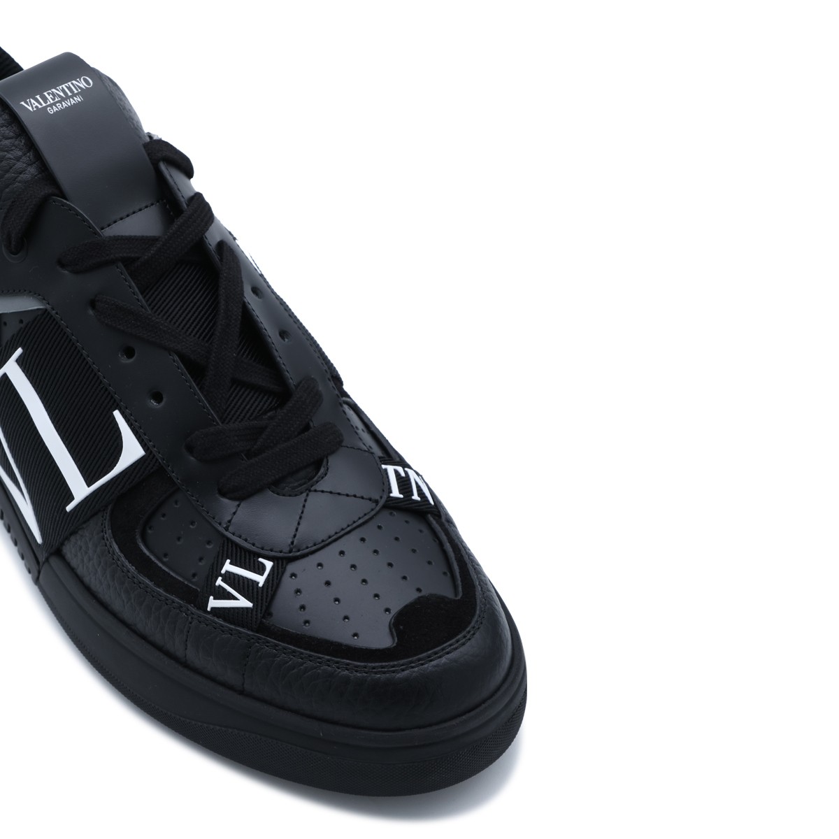 BLACK LEATHER VL7N SNEAKERS