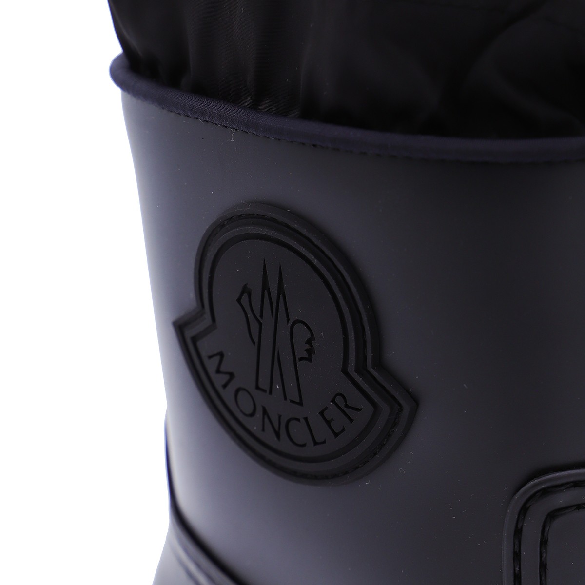 BLACK KICKSTREAM BOOTS