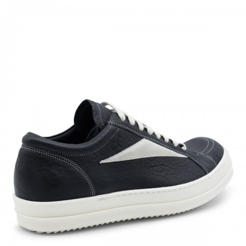 BLACK AND WHITE LEATHER VINTAGE SNEAKERS