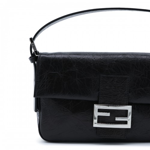 BLACK LEATHER BAGUETTE SHOULDER BAG