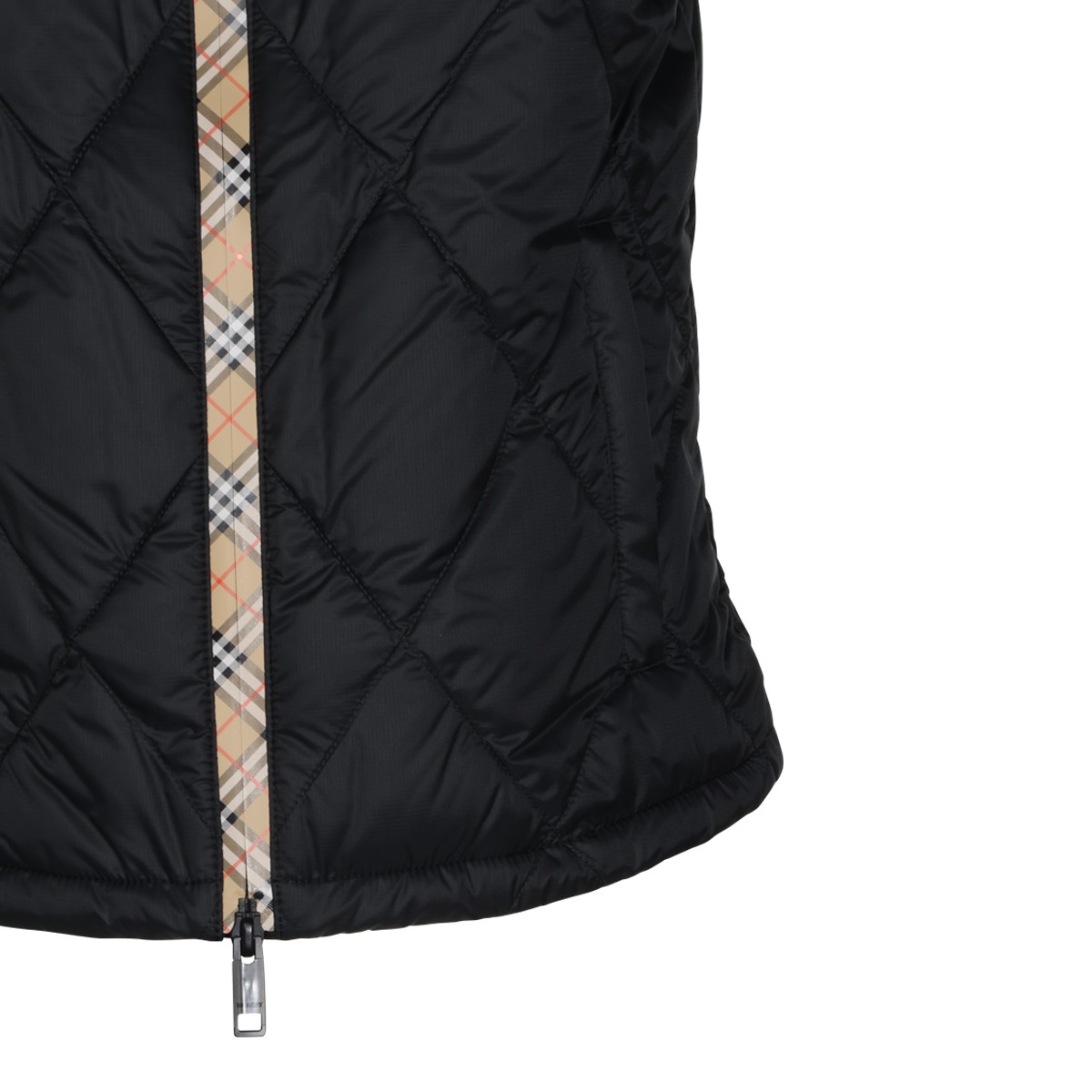 BLACK CHESWICK DOWN JACKET