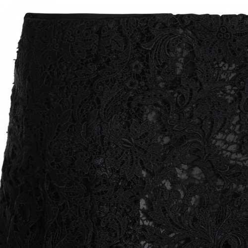 BLACK SILK SKIRT