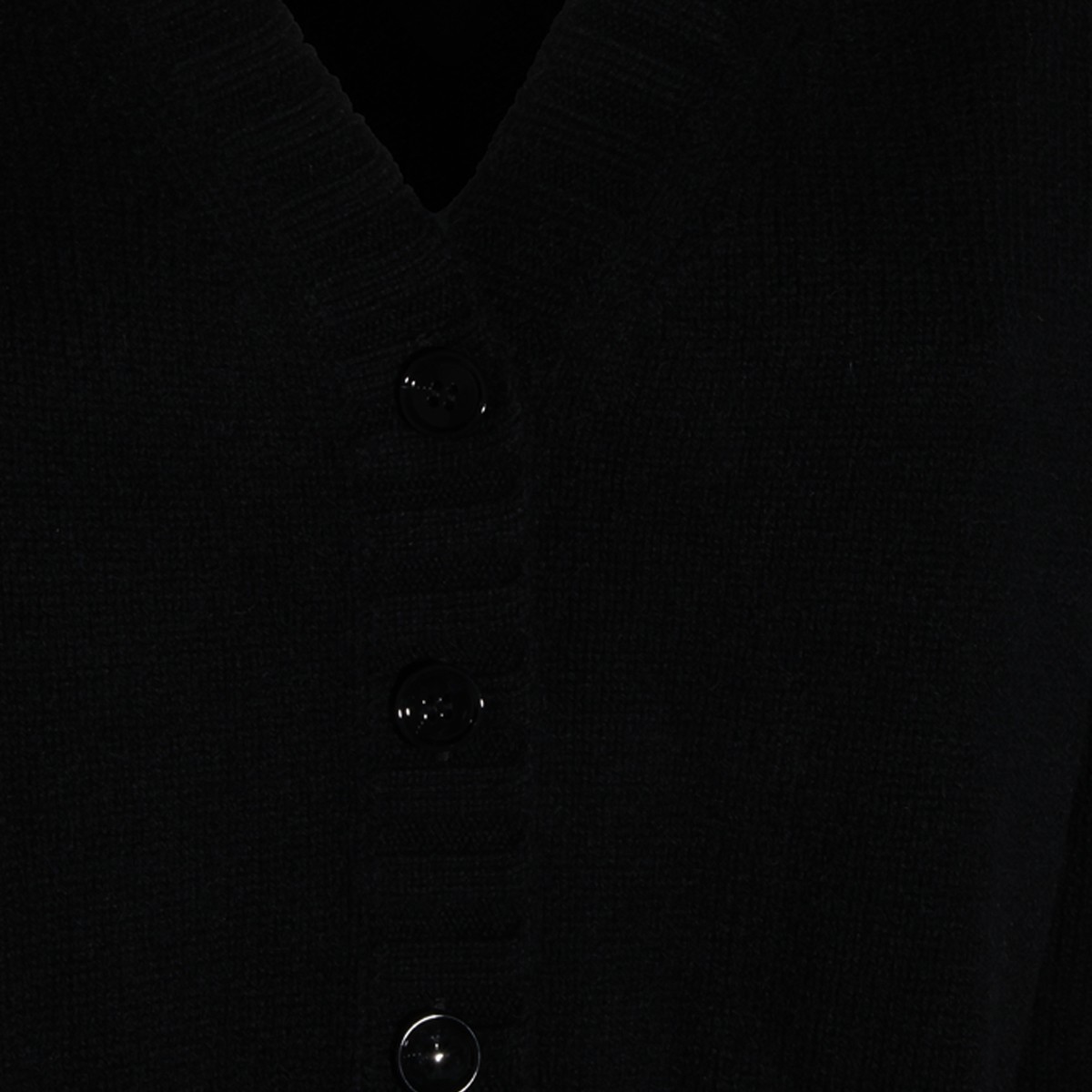BLACK CASHMERE KNITWEAR
