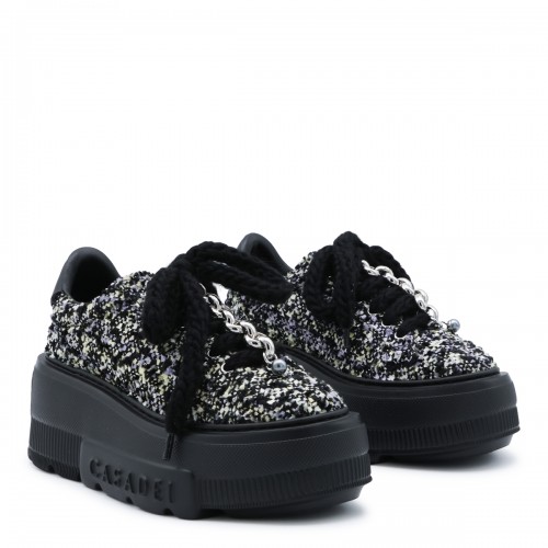BLACK AND SILVER PLATFORM... 2